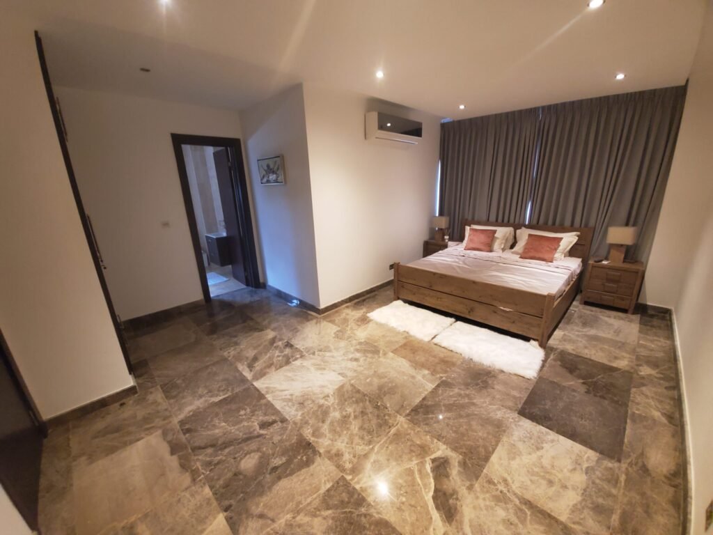 4bedroom-detached-townhouse12-scaled