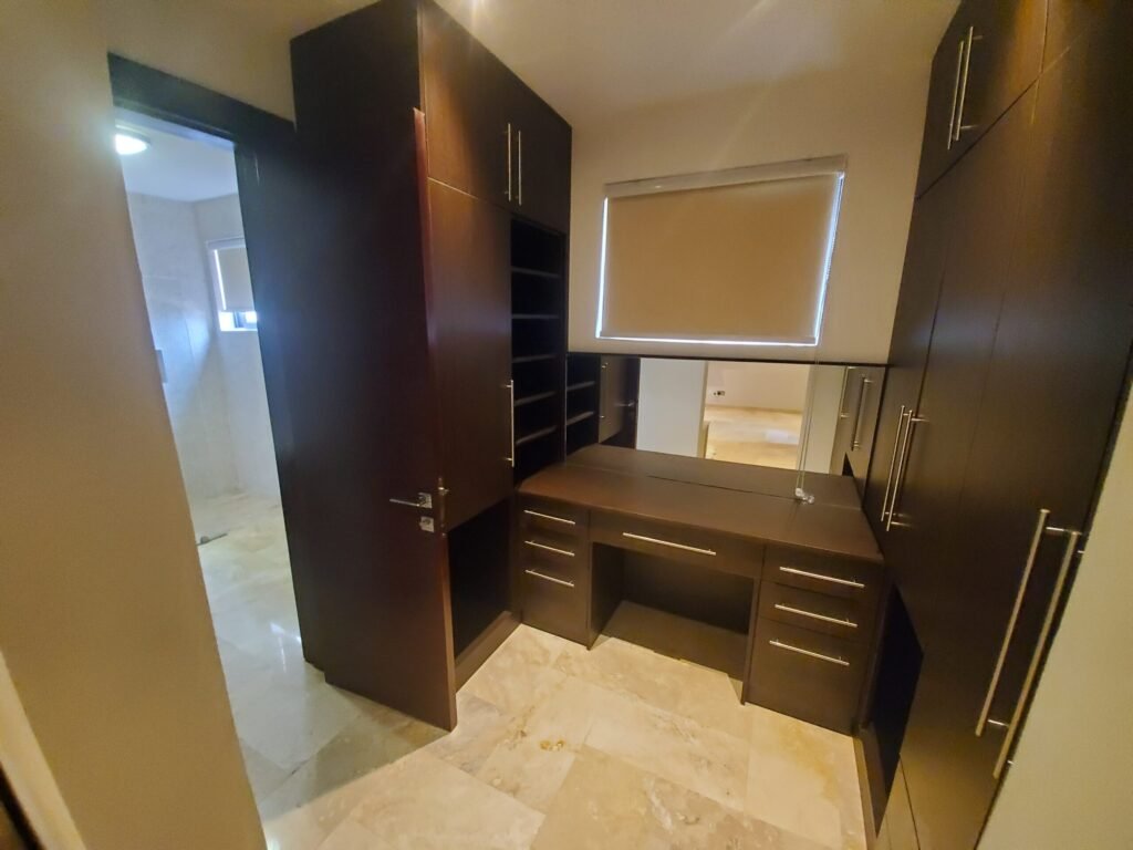 4bedroom-detached-townhouse19-scaled