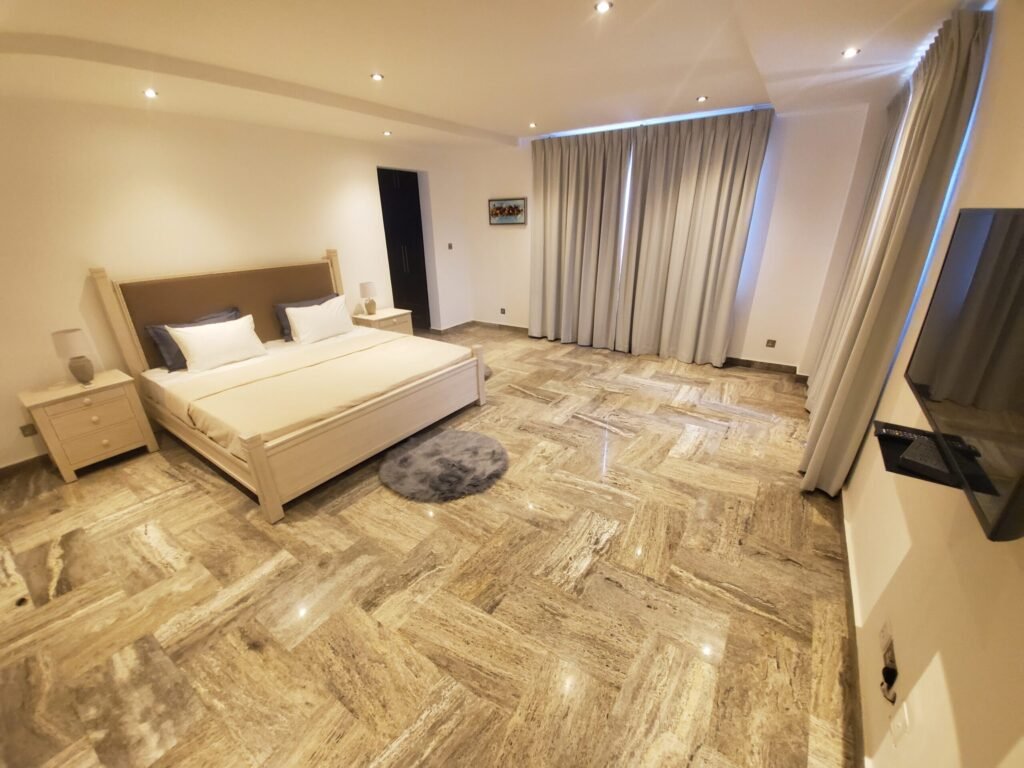 4bedroom-detached-townhouse25-scaled