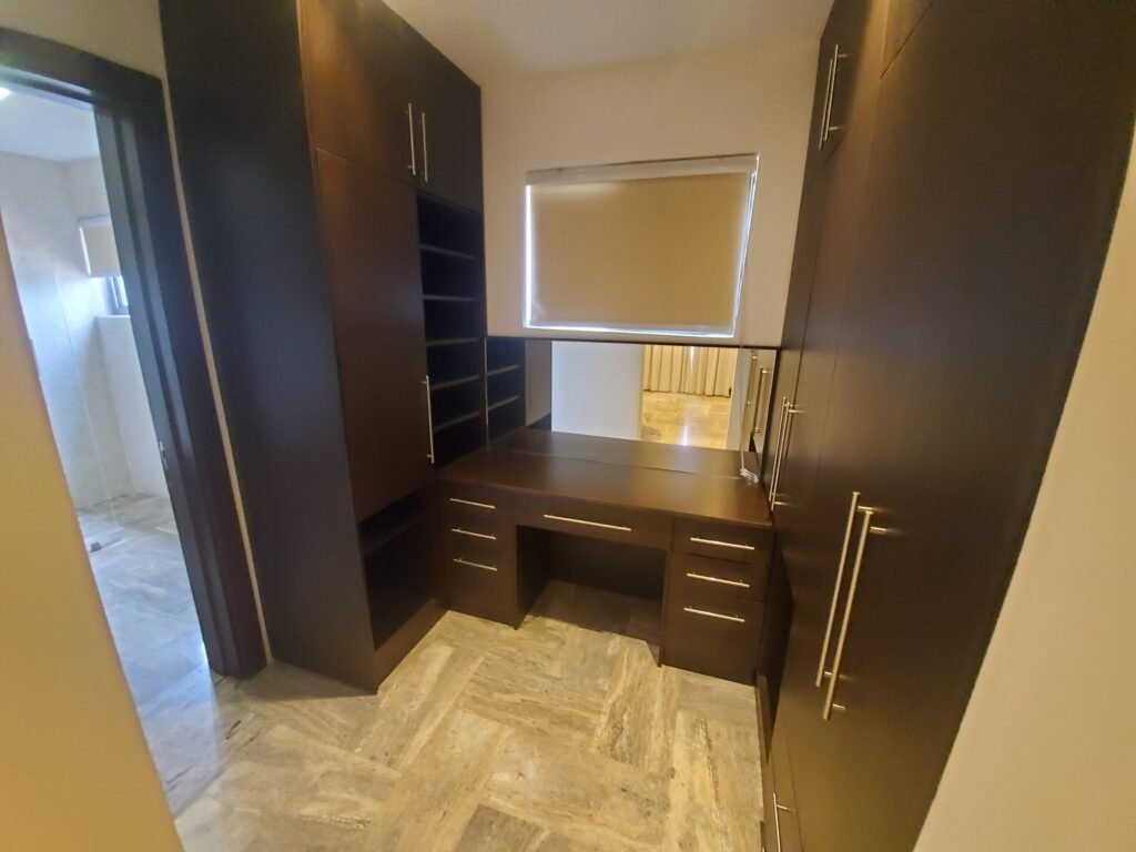 4bedroom-detached-townhouse27-scaled