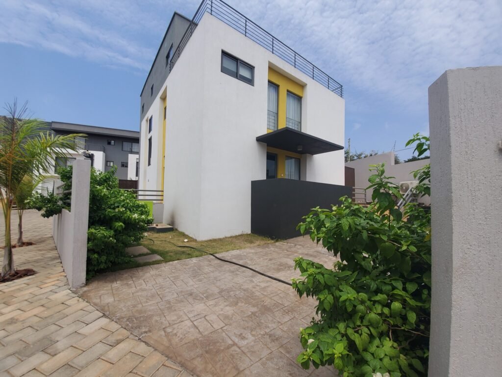 4bedroom-detached-townhouse5-scaled