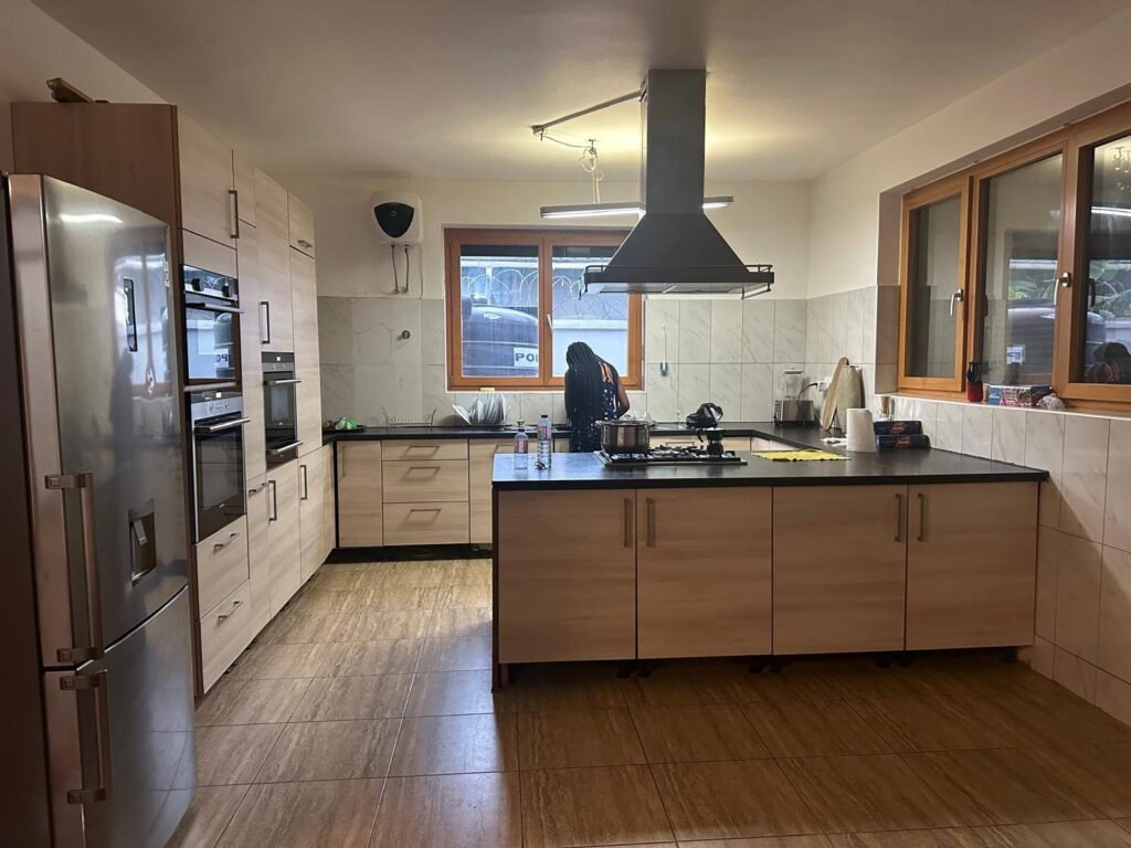 545700147_1496939678000743_6804152441521411977_n