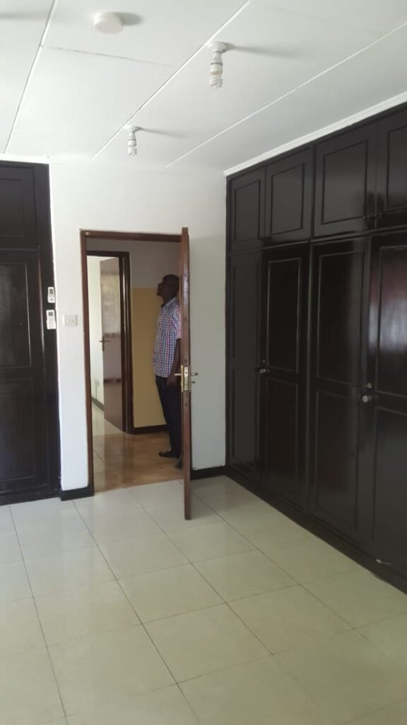 WhatsApp Image 2025-08-07 at 1.02.05 PM