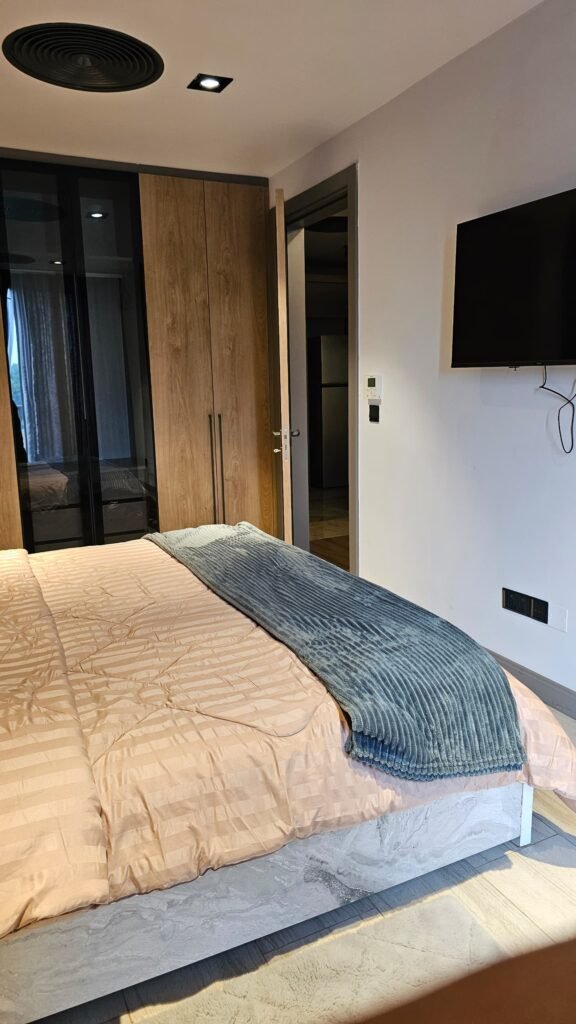 WhatsApp Image 2025-08-27 at 12.12.24 PM (1)