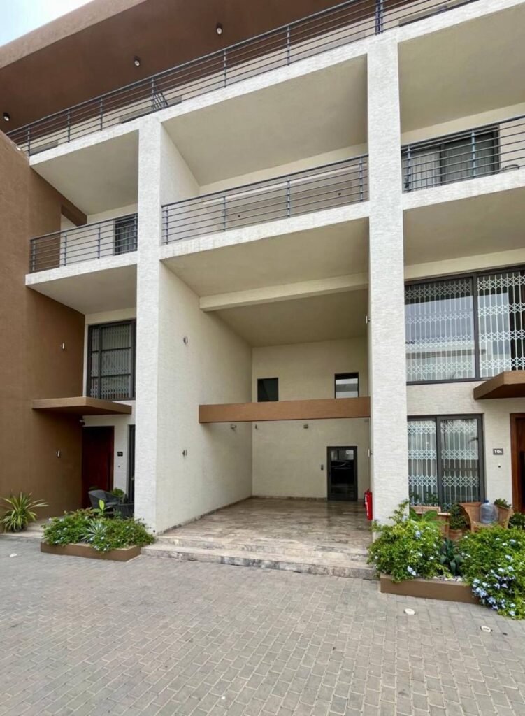 db4b49a3-c9ff-4318-beb8-5d0162065098 (1)